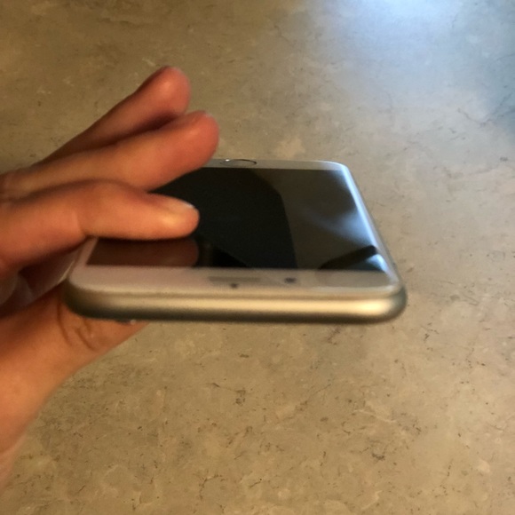 iPhone 6s (Sprint UNLOCKED) 16GB Silver . - Picture 2 of 5